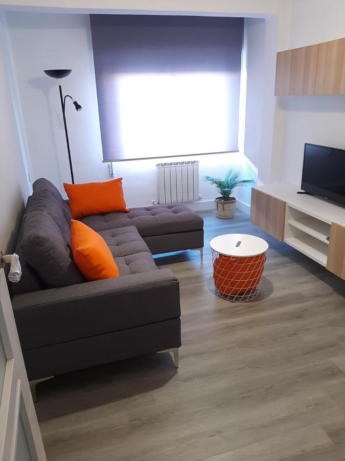 Versalles1 Apartment Aviles Bagian luar foto