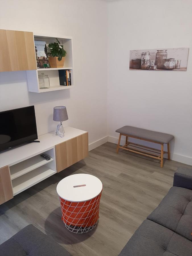 Versalles1 Apartment Aviles Bagian luar foto