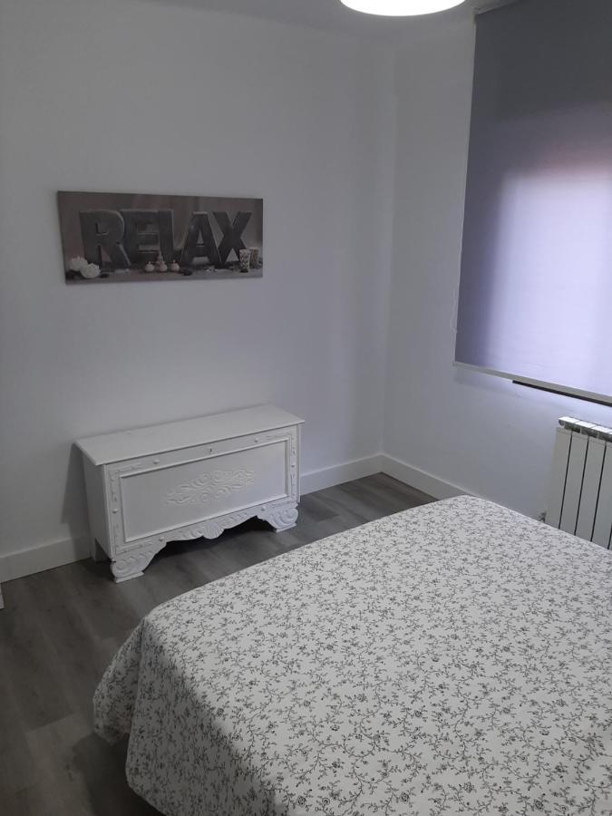 Versalles1 Apartment Aviles Bagian luar foto